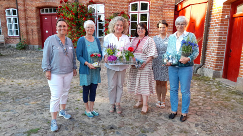von links Pamela Lepeschka, Wiebke Weilandt, Jutta Fahr, Andrea Schöttler, Kathrin Dehn-Schumacher, Doris Weiland